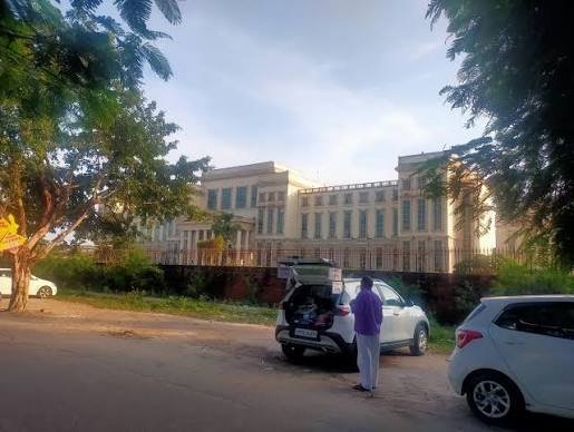 Amity University Online campus