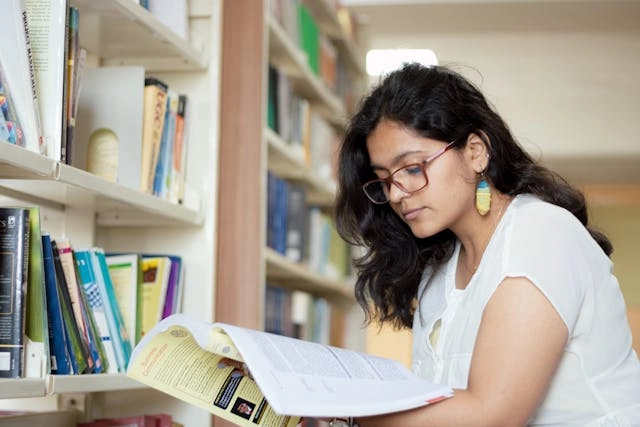 College graduate researching career options