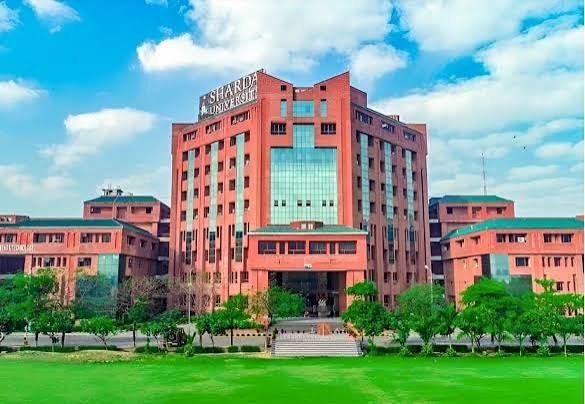 Sharda University Online campus